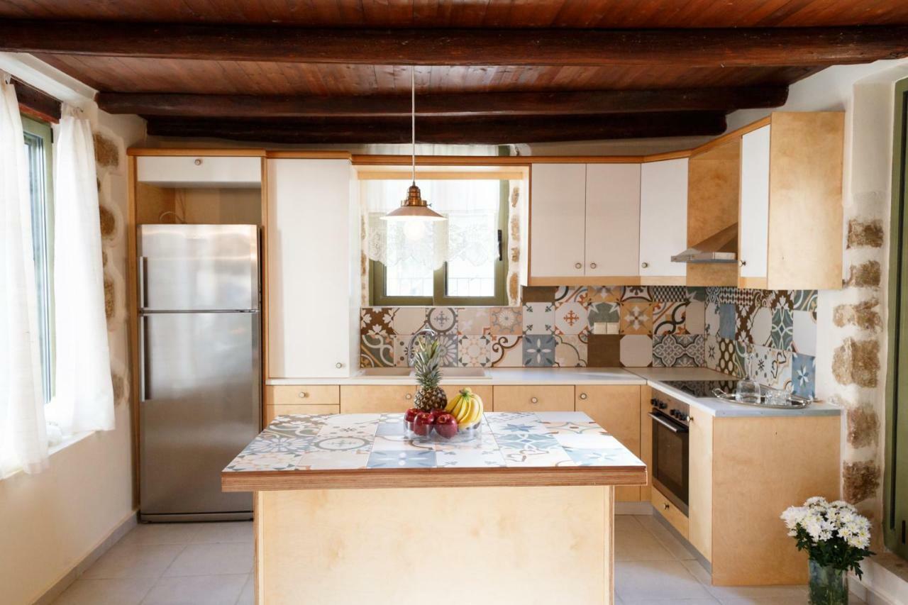 Traditional Villa Priotissa 팀파키 외부 사진