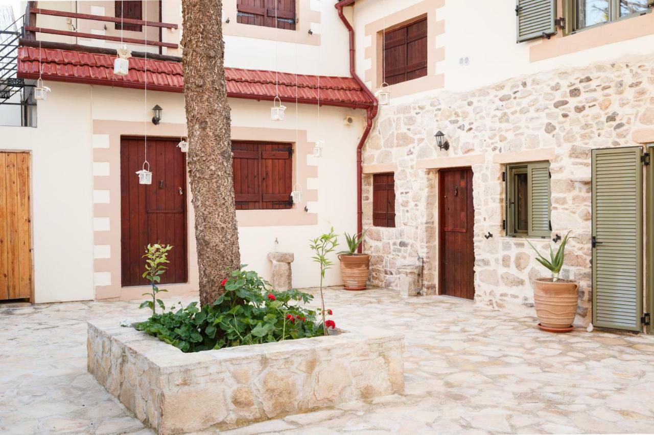 Traditional Villa Priotissa 팀파키 외부 사진